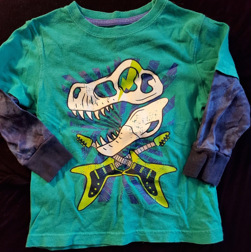 💥 3 for $10💥 Boys 2T T-rex shirt